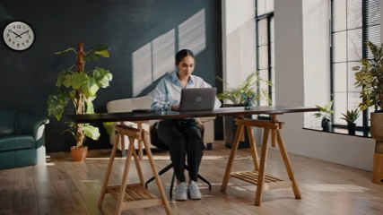The Calm Workspace: Creating a Home Office That Supports Focus and Comfort