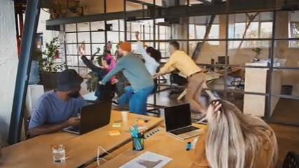 Beyond the Desk: Why Movement-Friendly Workplaces Build Better Team Energy